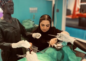 خبرنگار IFNA در اتاق عمل دچار آسیب شد