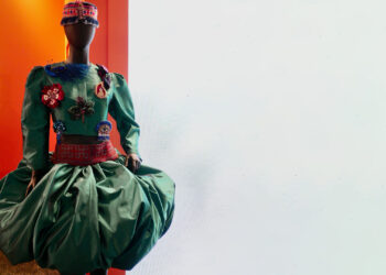 معاون وزیر صمت ؛ تزریق  ۵۰۰ میلیون دلار ارز به صنعت پوشاک